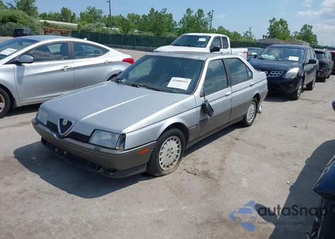 1991 Alfa Romeo 164 L from USA, damaged, VIN ZAREA43L4M6183217